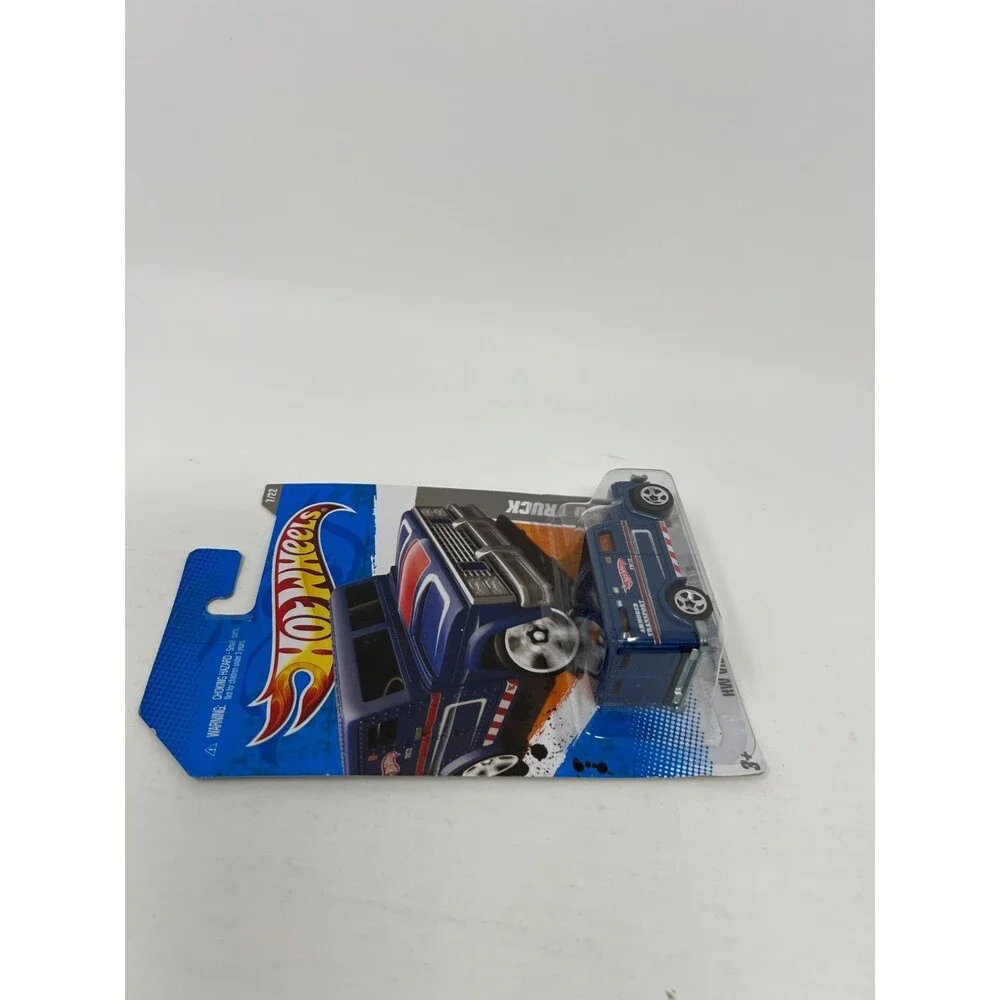 2011 Hot Wheels Armored Truck HW Video Game Heroes Die Cast #229/244